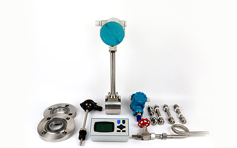 渦街流量計(jì) 卡裝 (2).JPG 渦街流量計(jì) 卡裝 (2).JPG